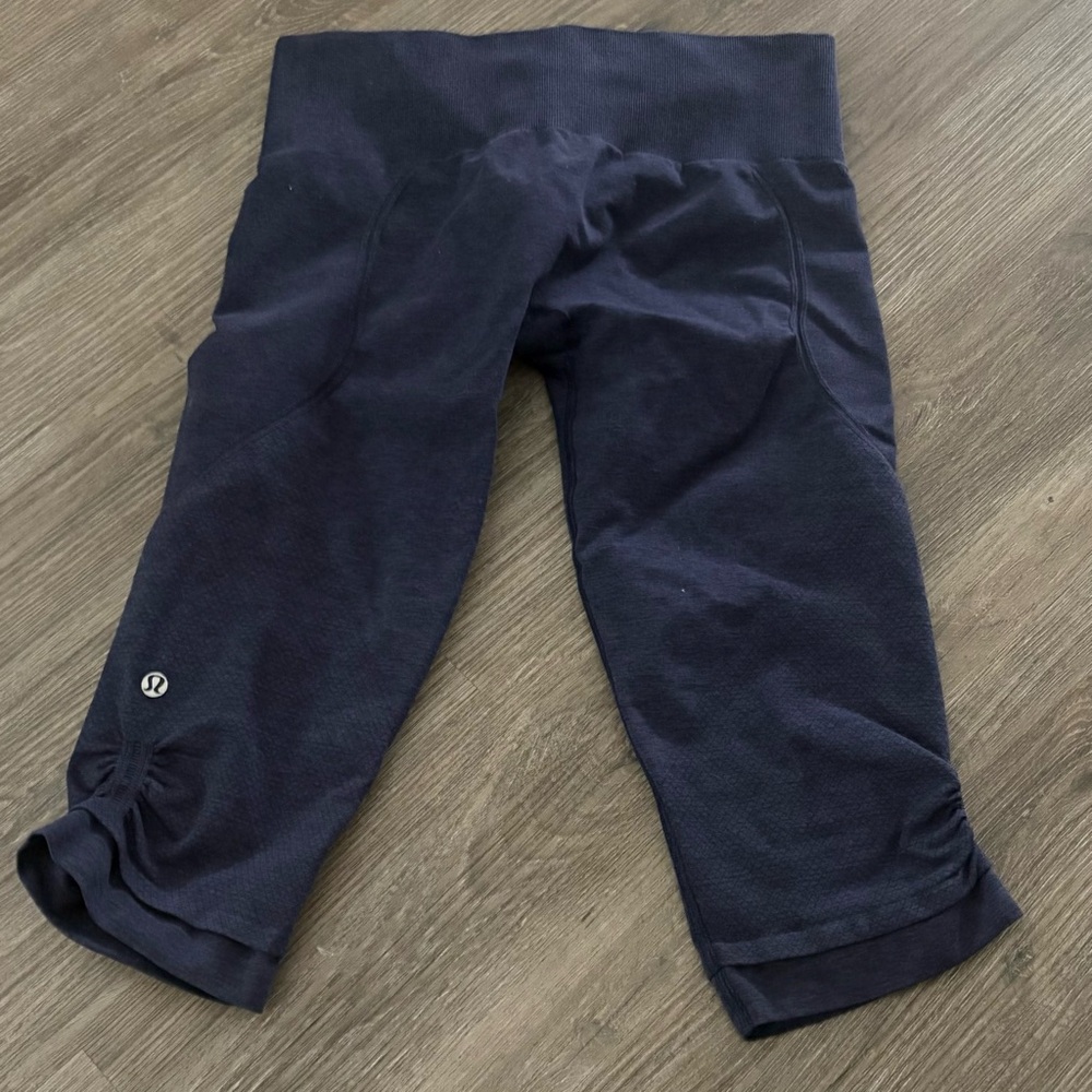 Lululemon In The Flow Crop Leggings